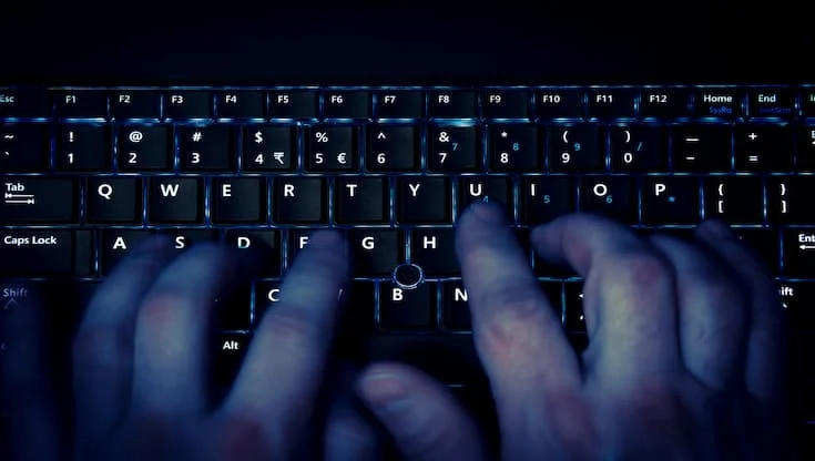 Dark-market-credentials